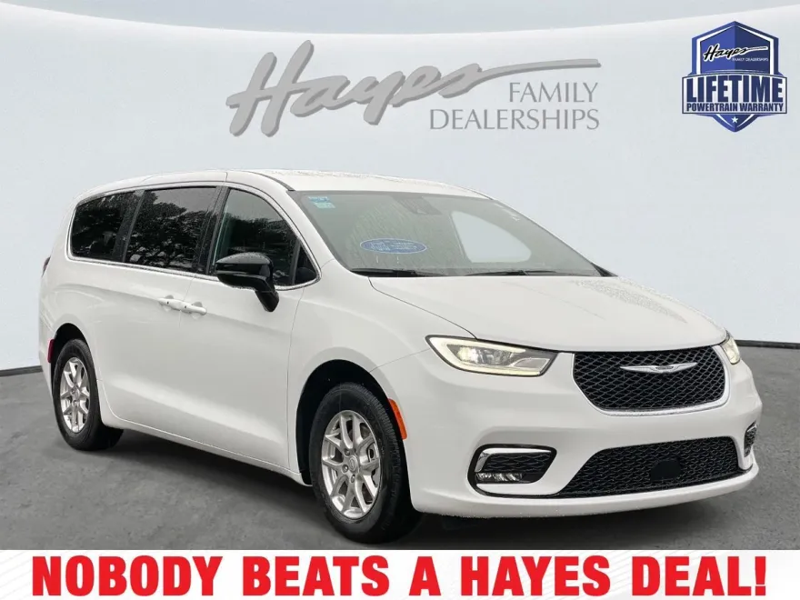 2026 Chrysler Pacifica photo 1