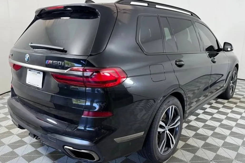 2022 Bmw X7 M50i photo 1