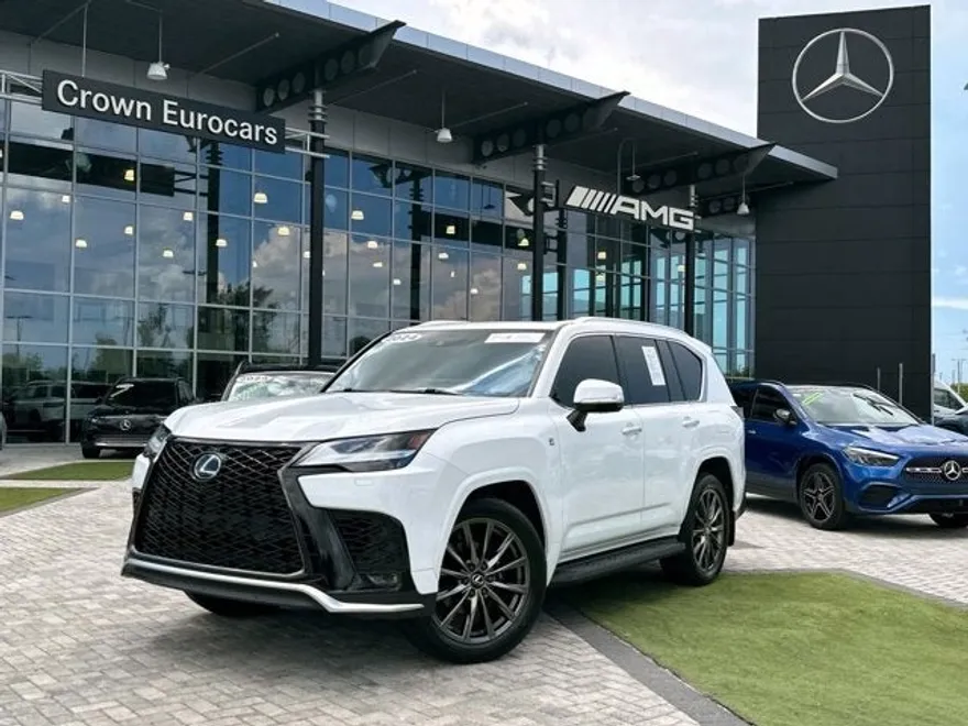 2024 Lexus LX 600 F SPORT photo 1