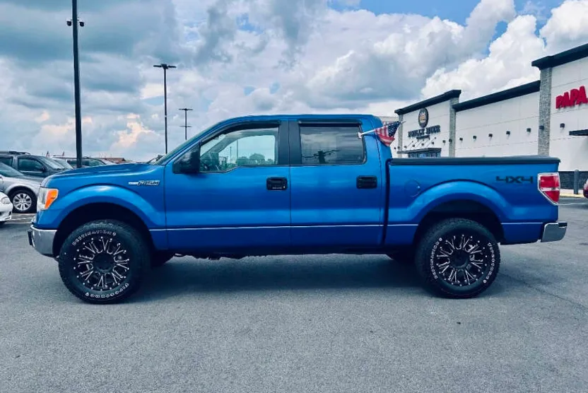 2013 Ford F-150 XLT photo 1