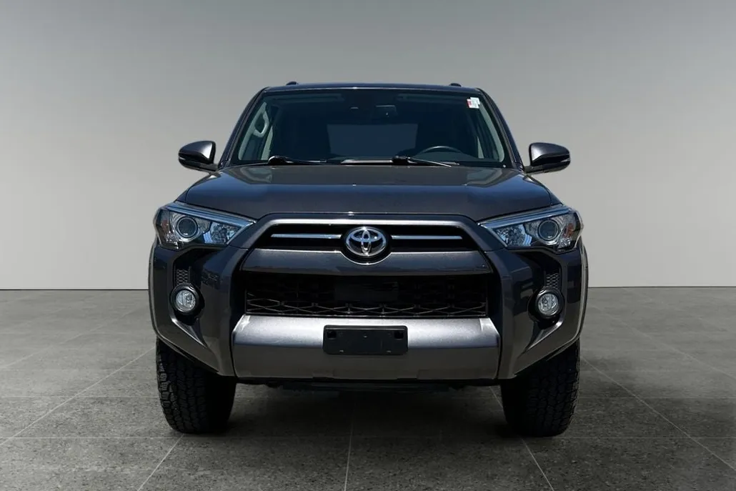 2020 Toyota 4Runner SR5 Premium photo 1