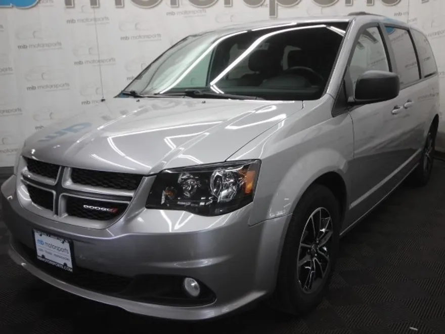 2019 Dodge Grand Caravan GT photo 1