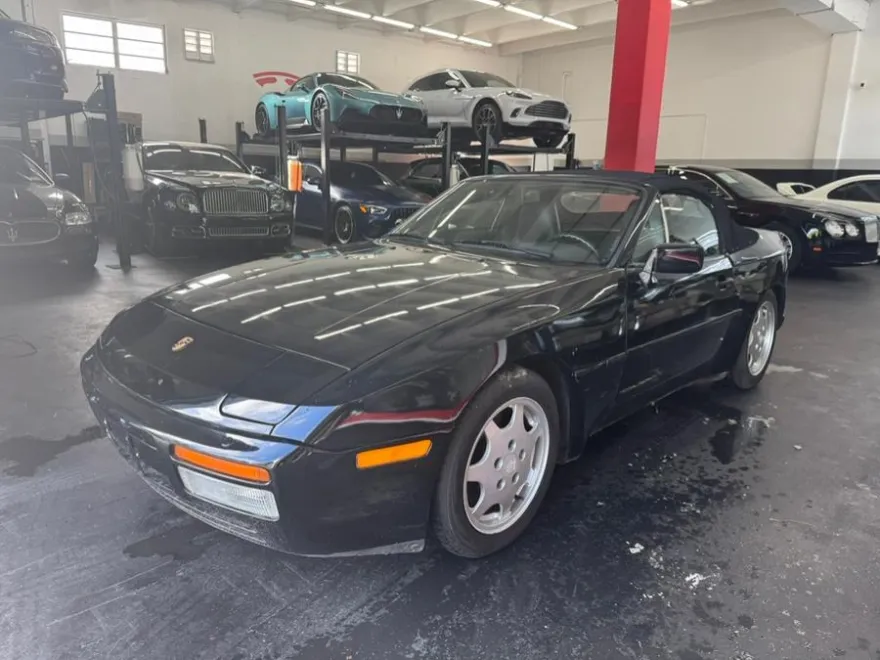 1990 Porsche 944 photo 1