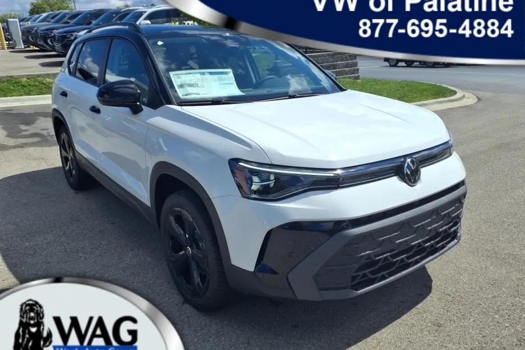 2025 Volkswagen Taos SE photo 1