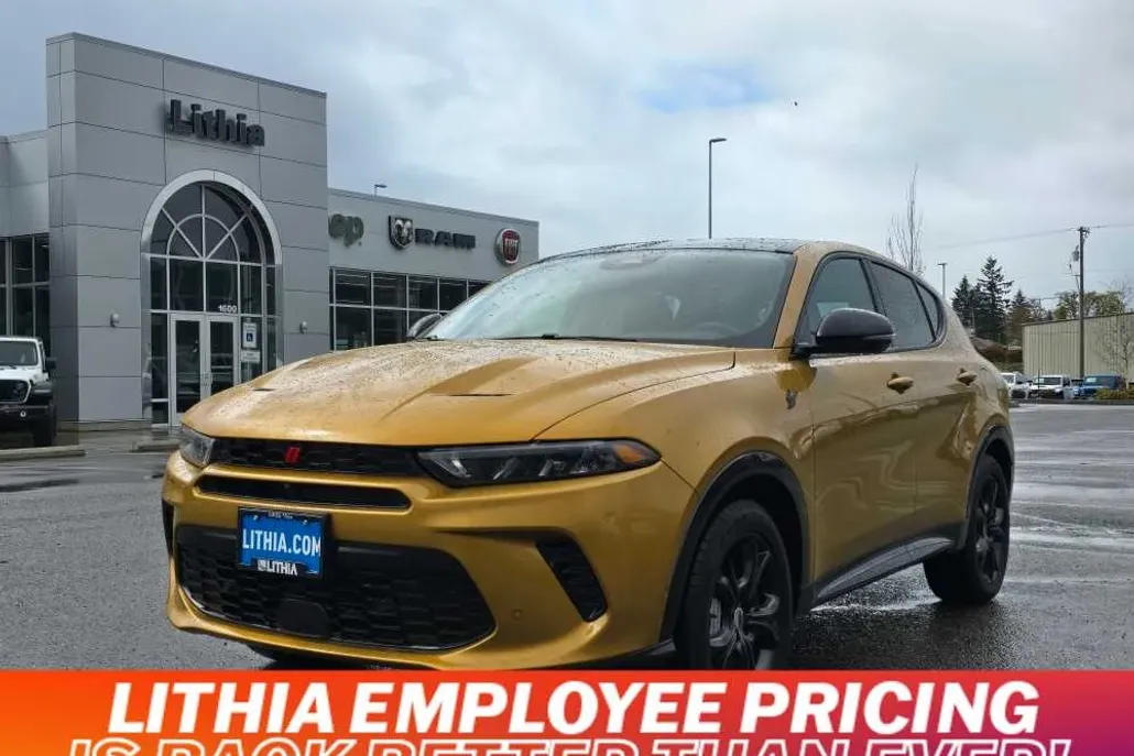 2024 Dodge Hornet R/T Plus photo 1