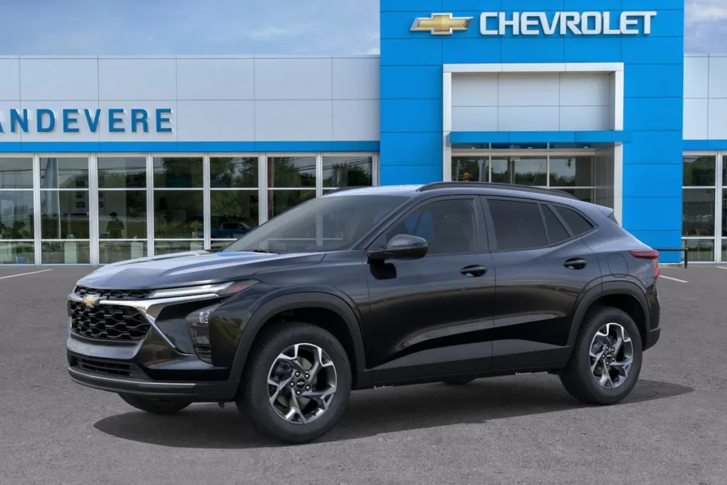 2026 Chevrolet Trax LT photo 1