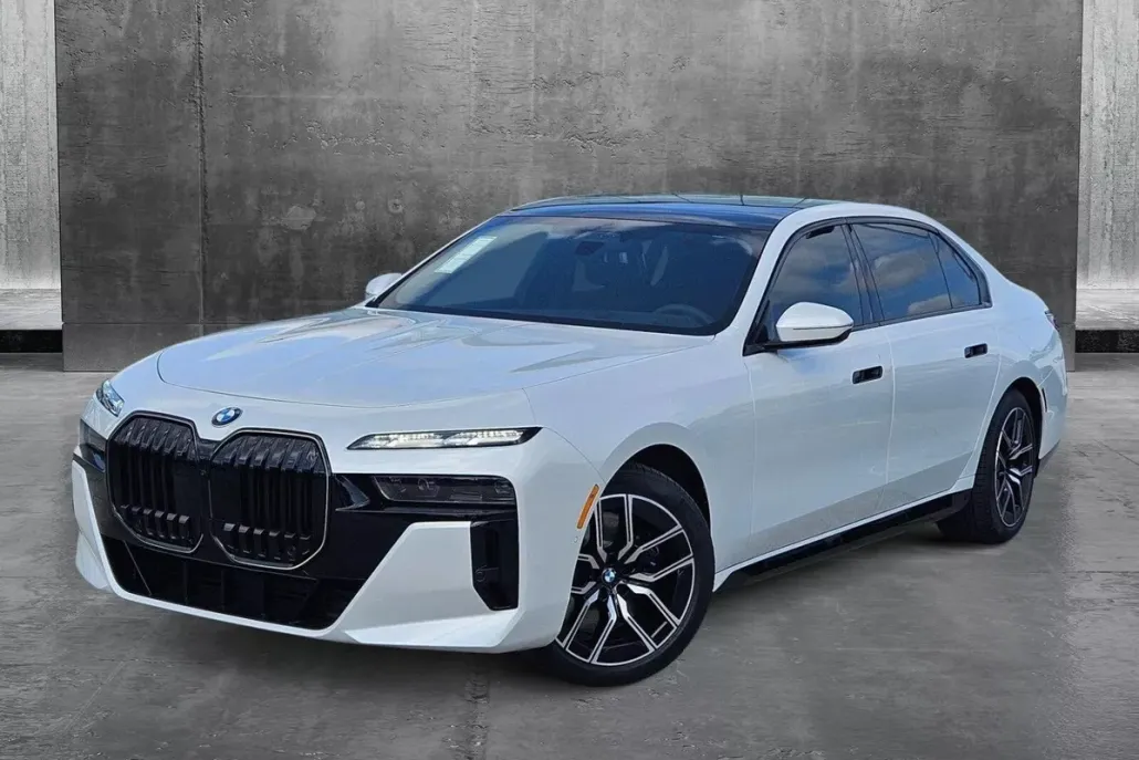 2025 Bmw 760i xDrive photo 1