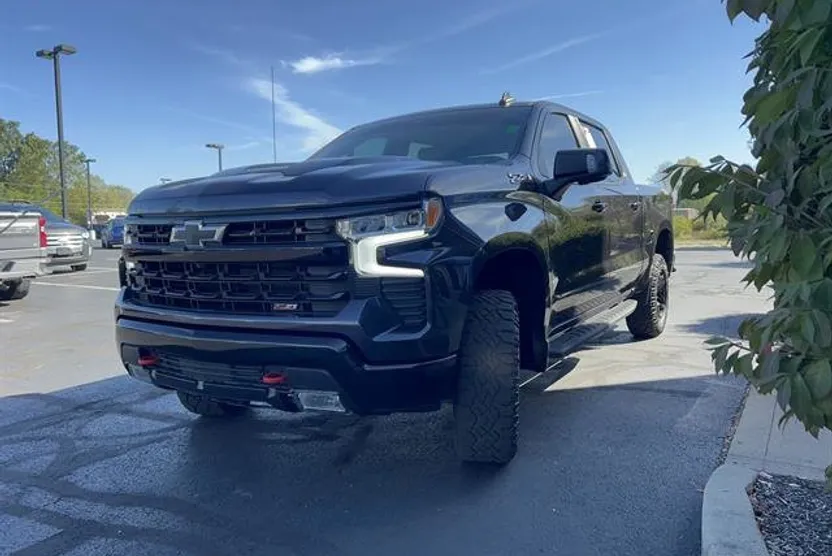 2022 Chevrolet Silverado 1500 LT Trail Boss photo 1