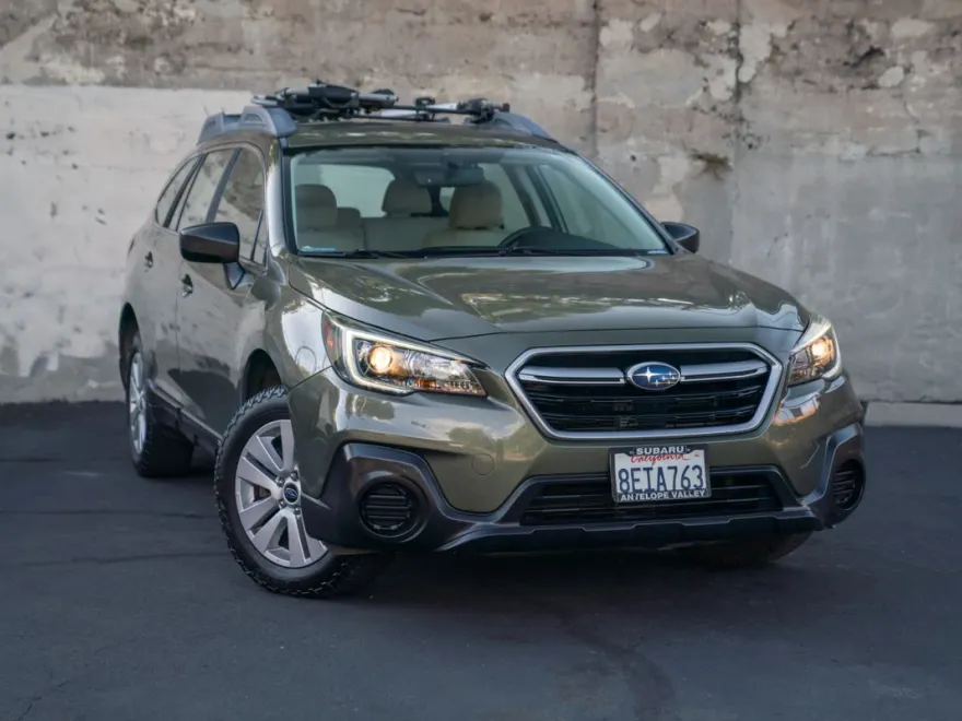2018 Subaru Outback 2.5i photo 1