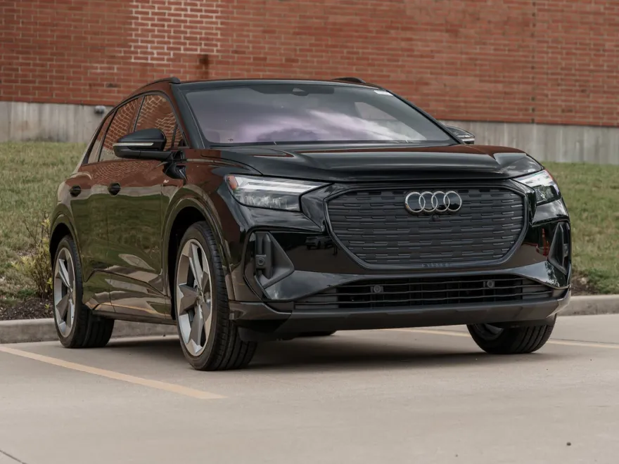 2025 Audi Q4 55 E-tron Premium Plus photo 1