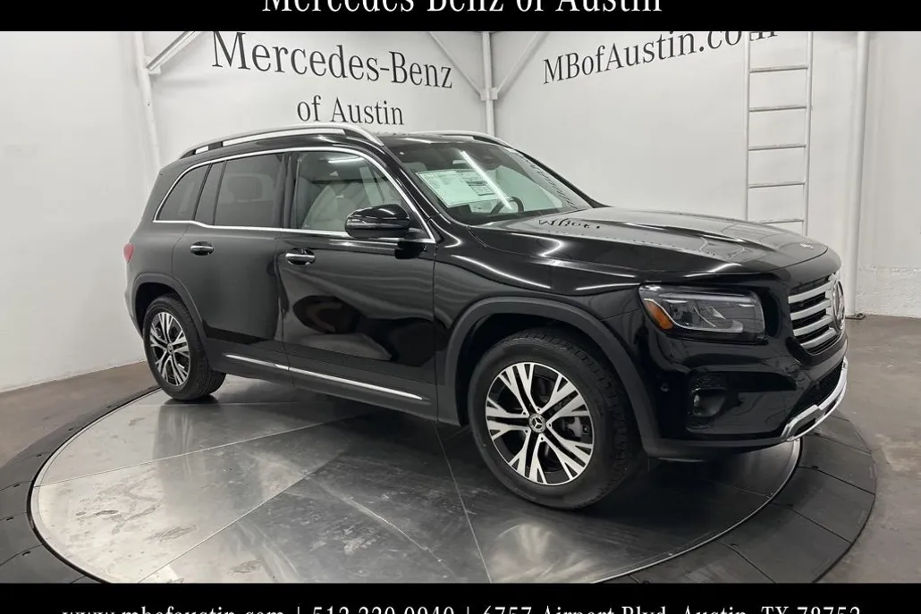 2026 Mercedes Benz GLB 250 4MATIC photo 1