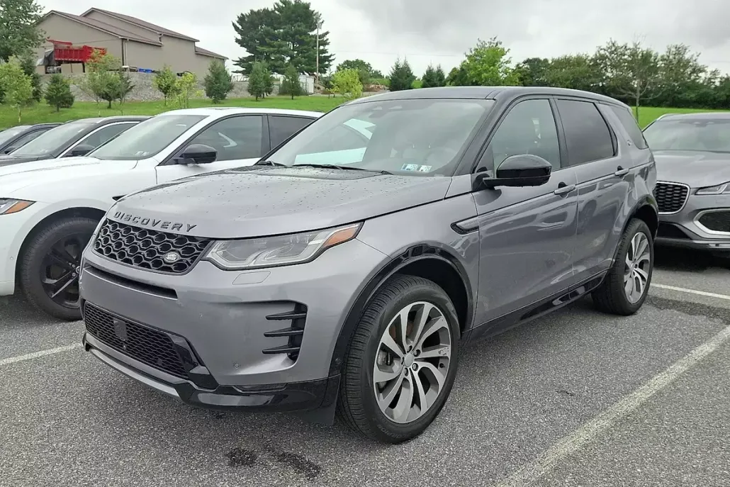 2025 Land Rover Discovery Sport Dynamic SE photo 1
