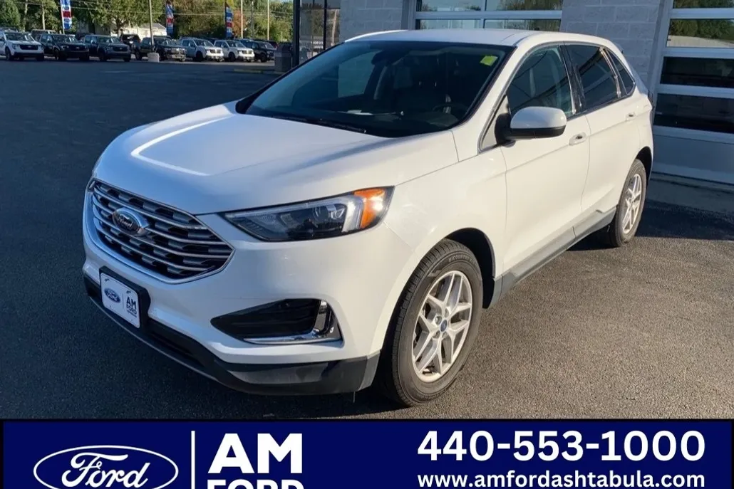 2022 Ford Edge SEL photo 1
