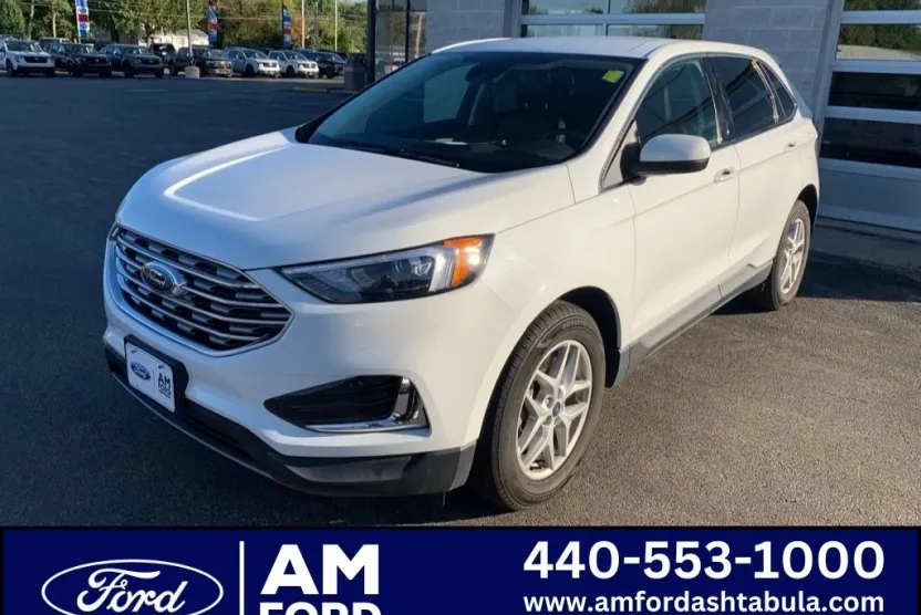 2022 Ford Edge SEL photo 1