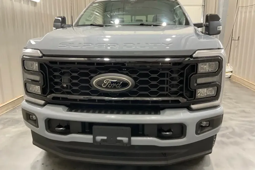 2026 Ford F-250 photo 1