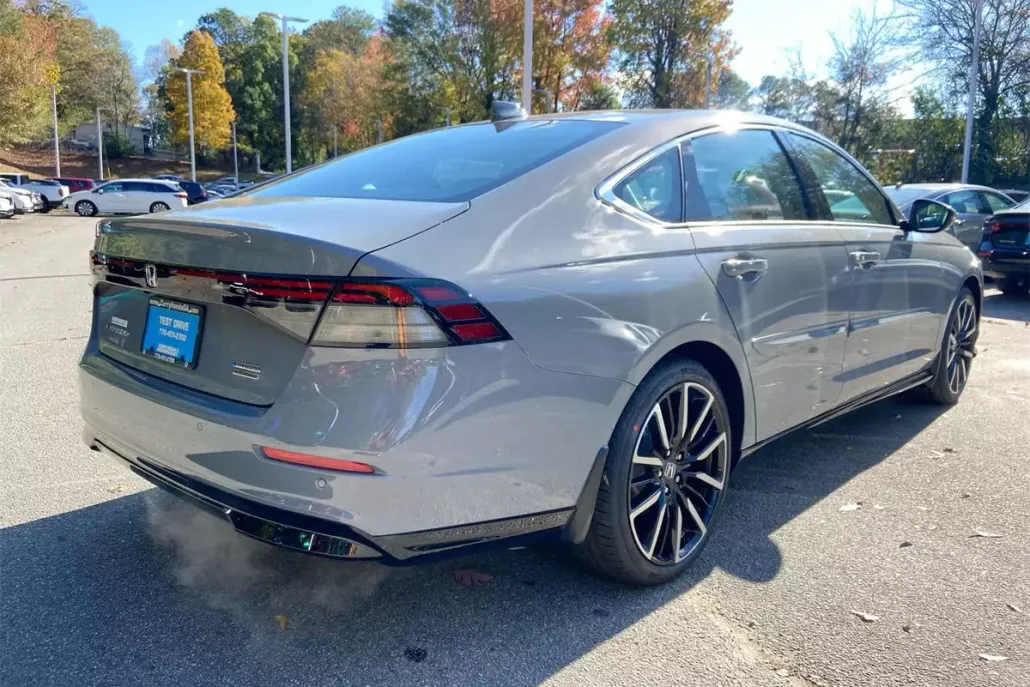 2025 Honda Accord Hybrid Touring photo 1