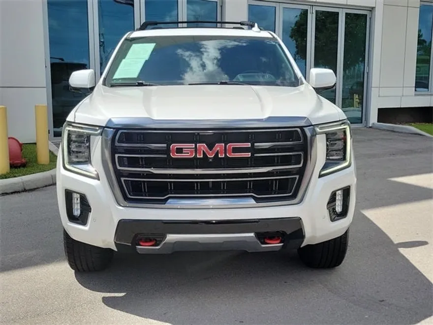 2022 Gmc Yukon AT4 photo 1