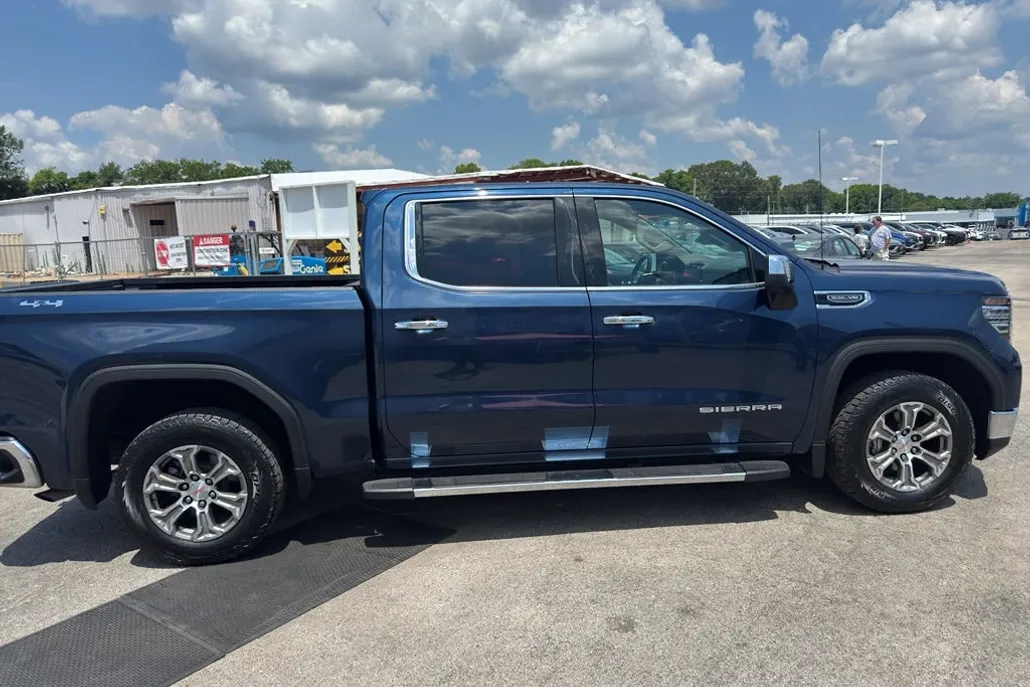 2023 Gmc Sierra 1500 SLT photo 1