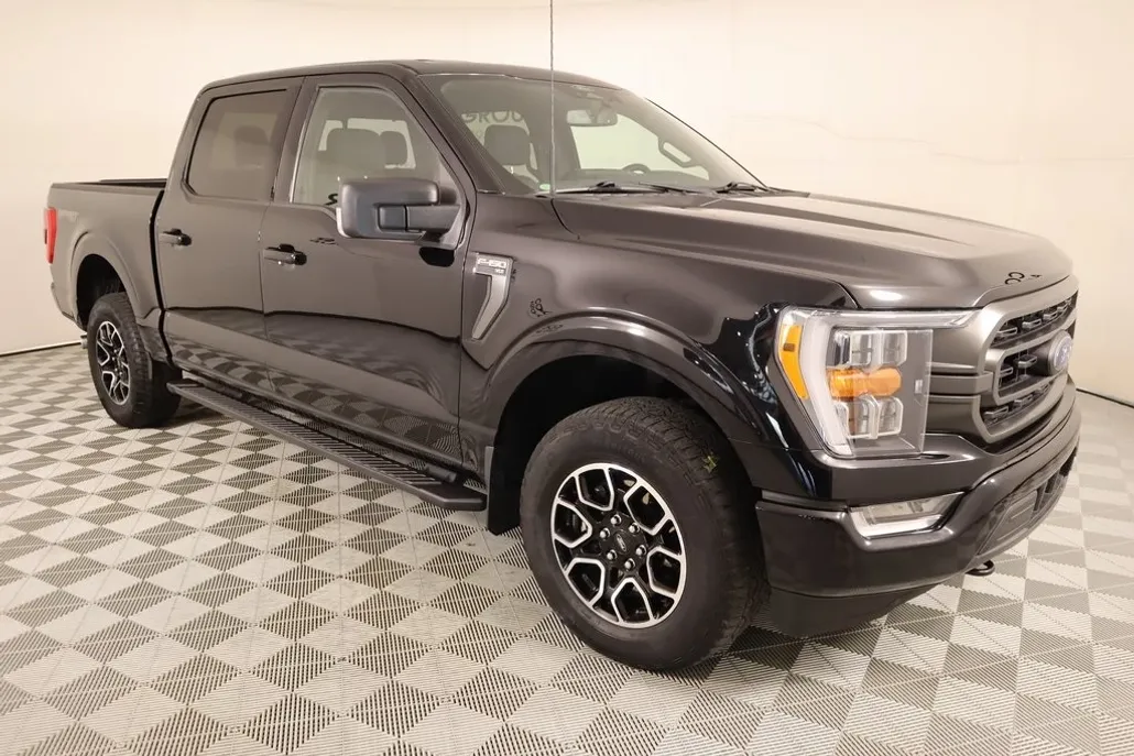 2022 Ford F-150 XLT photo 1