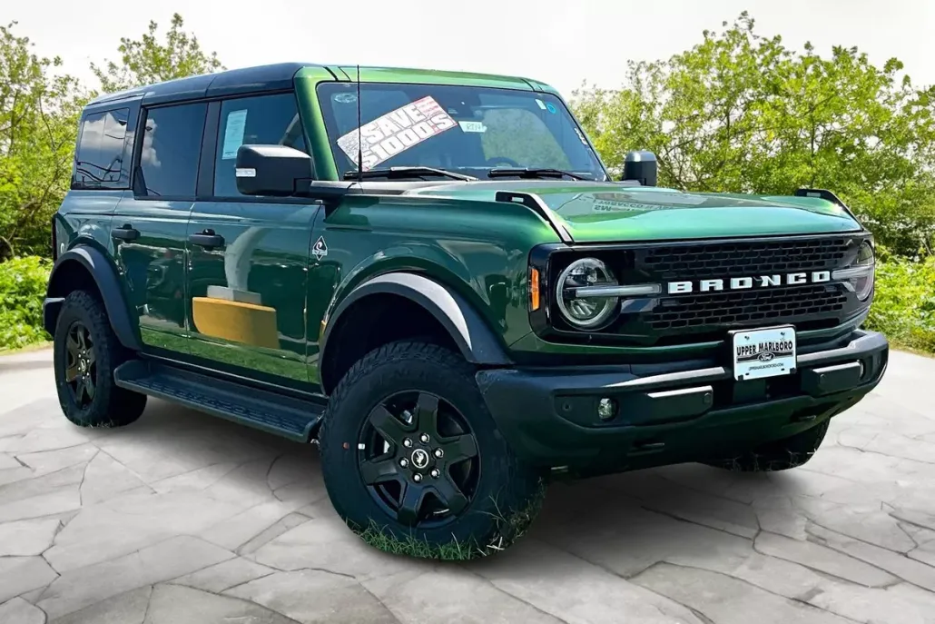 2025 Ford Bronco Outer Banks photo 1