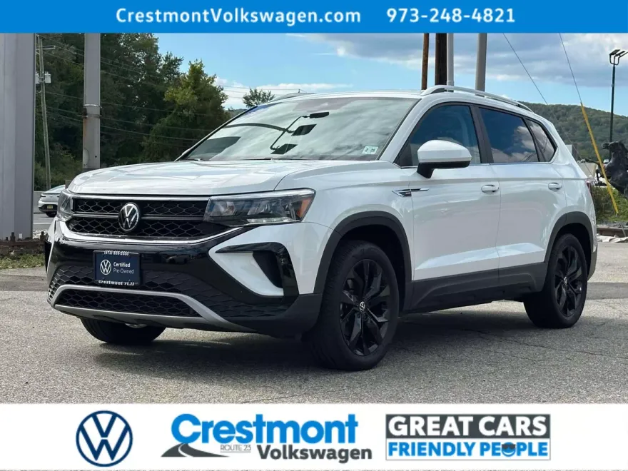 2022 Volkswagen Taos SE photo 1