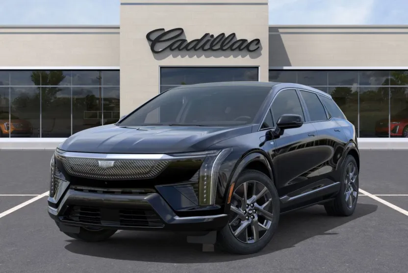 2025 Cadillac Optiq Luxury photo 1