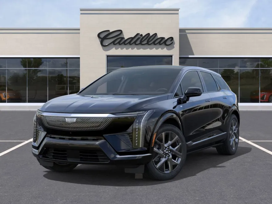 2025 Cadillac Optiq Luxury photo 1
