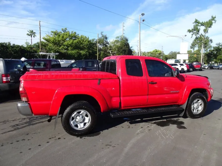 2008 Toyota Tacoma PreRunner V6 photo 1