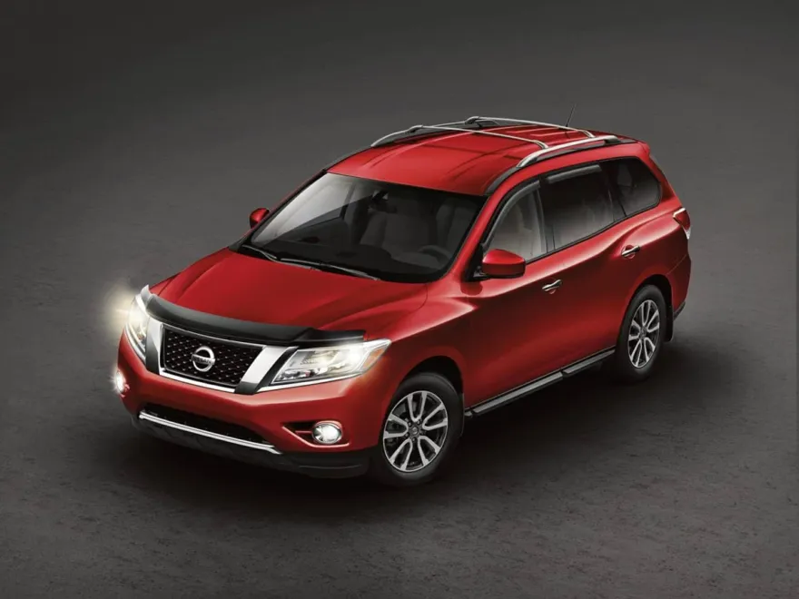 2014 Nissan Pathfinder Platinum photo 1