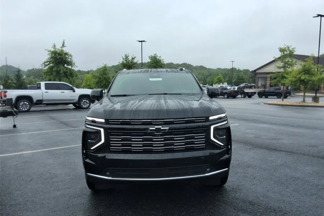 2025 Chevrolet Tahoe High Country photo 1