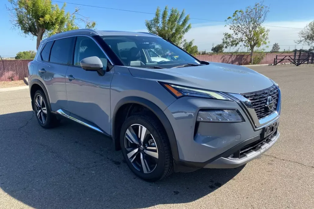 2021 Nissan Rogue SL photo 1