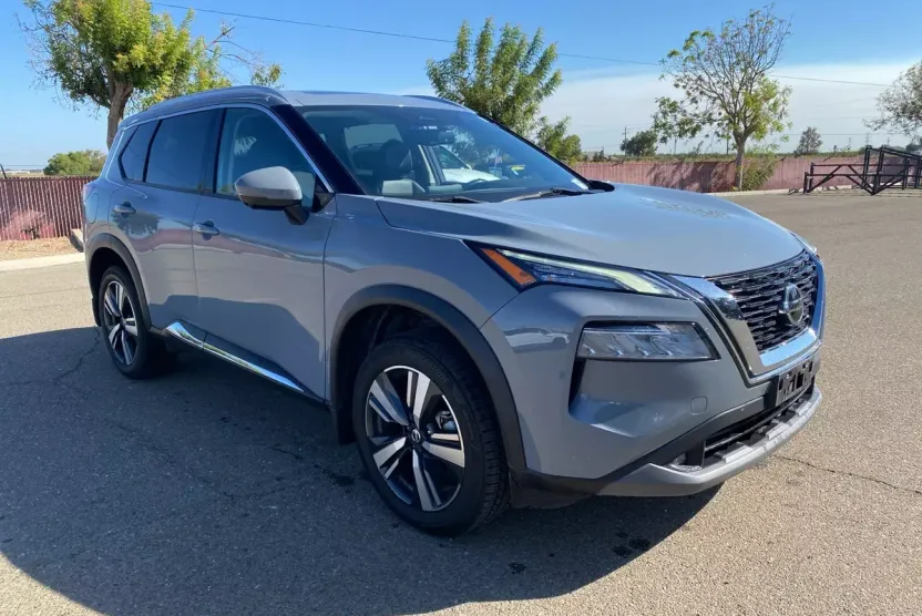 2021 Nissan Rogue SL photo 1