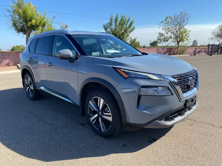 2021 Nissan Rogue SL photo 1