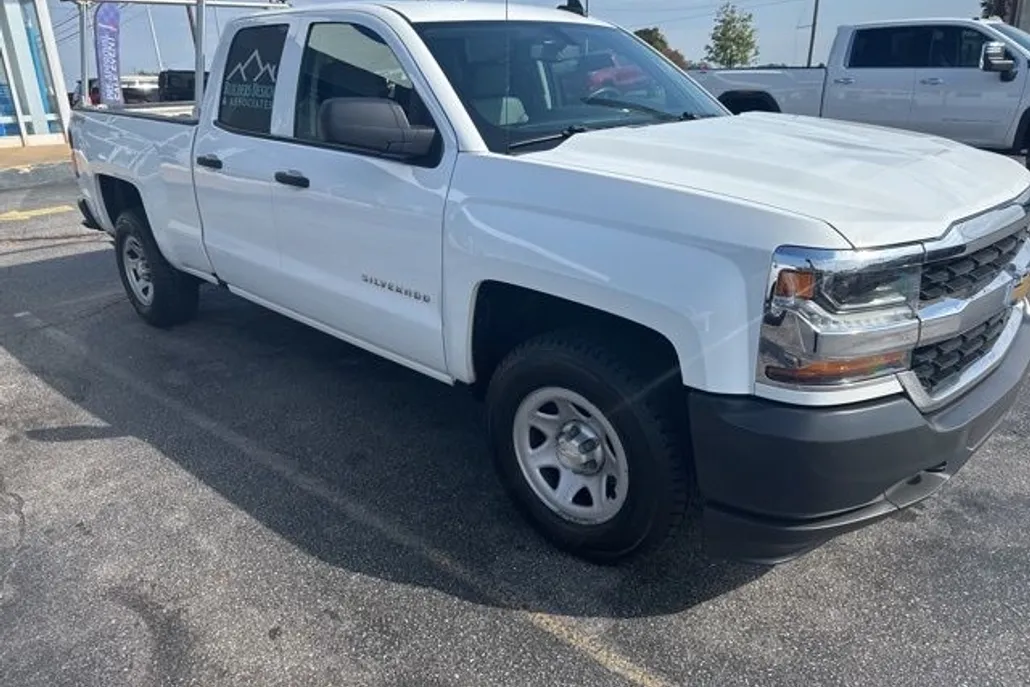 2016 Chevrolet Silverado Work Truck LS Base photo 1