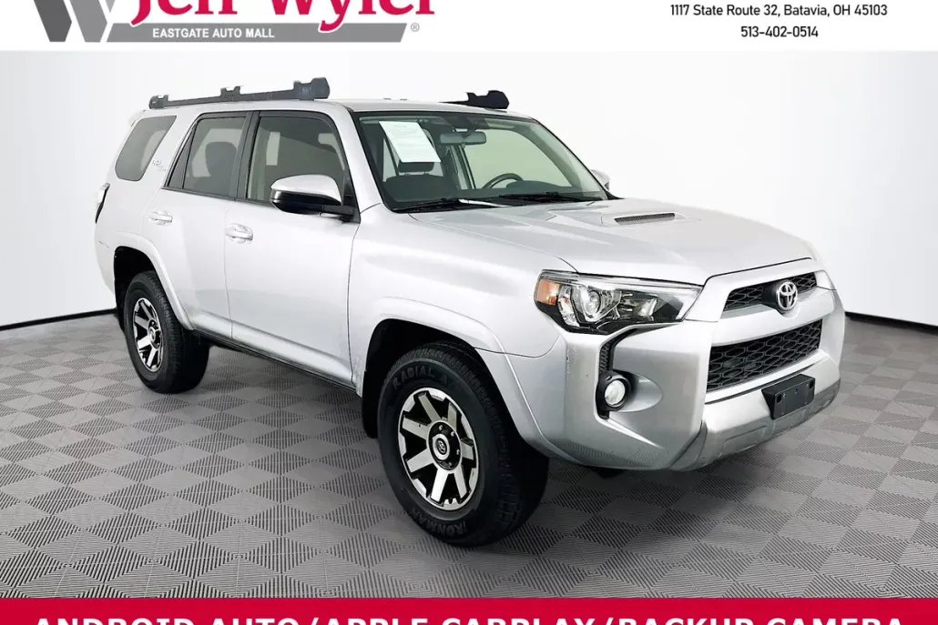2019 Toyota 4Runner TRD Off-Road photo 1