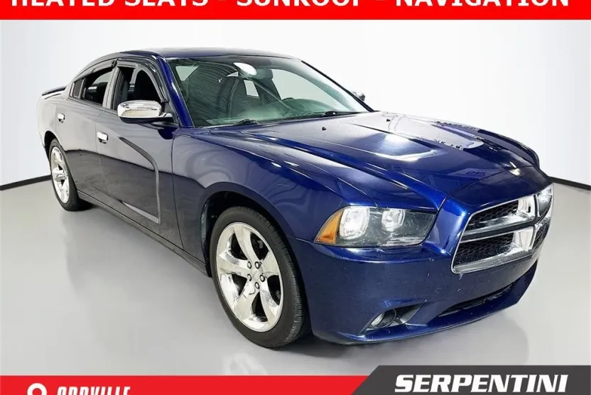 2014 Dodge Charger SXT photo 1
