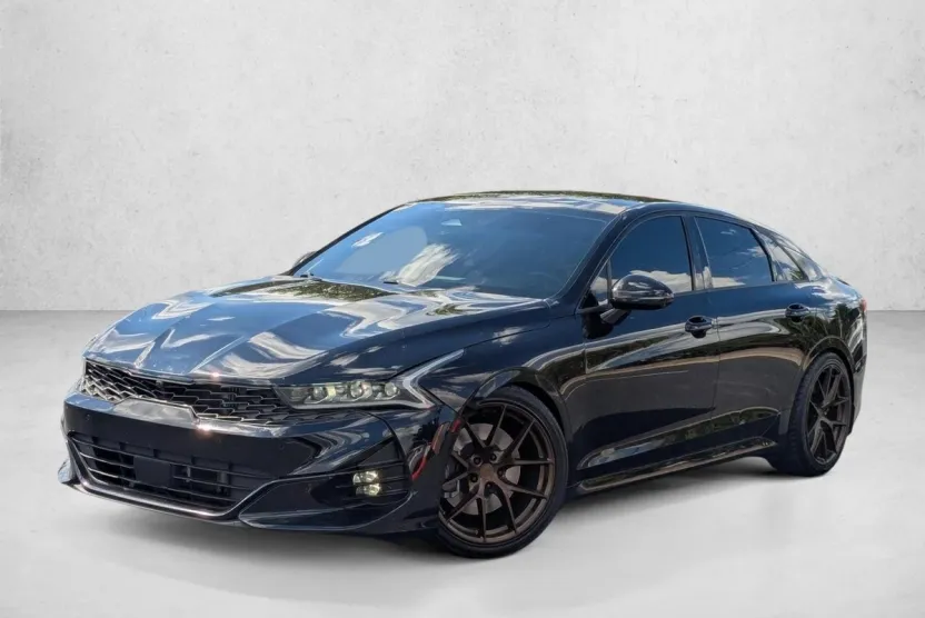 2023 Kia K5 GT photo 1