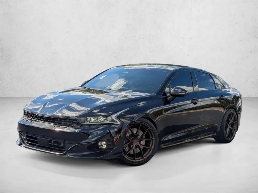 2023 Kia K5 GT photo 1