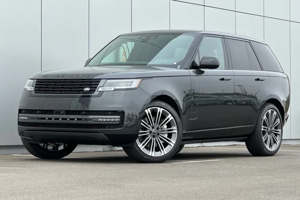 2025 Land Rover Range Rover SE photo 1