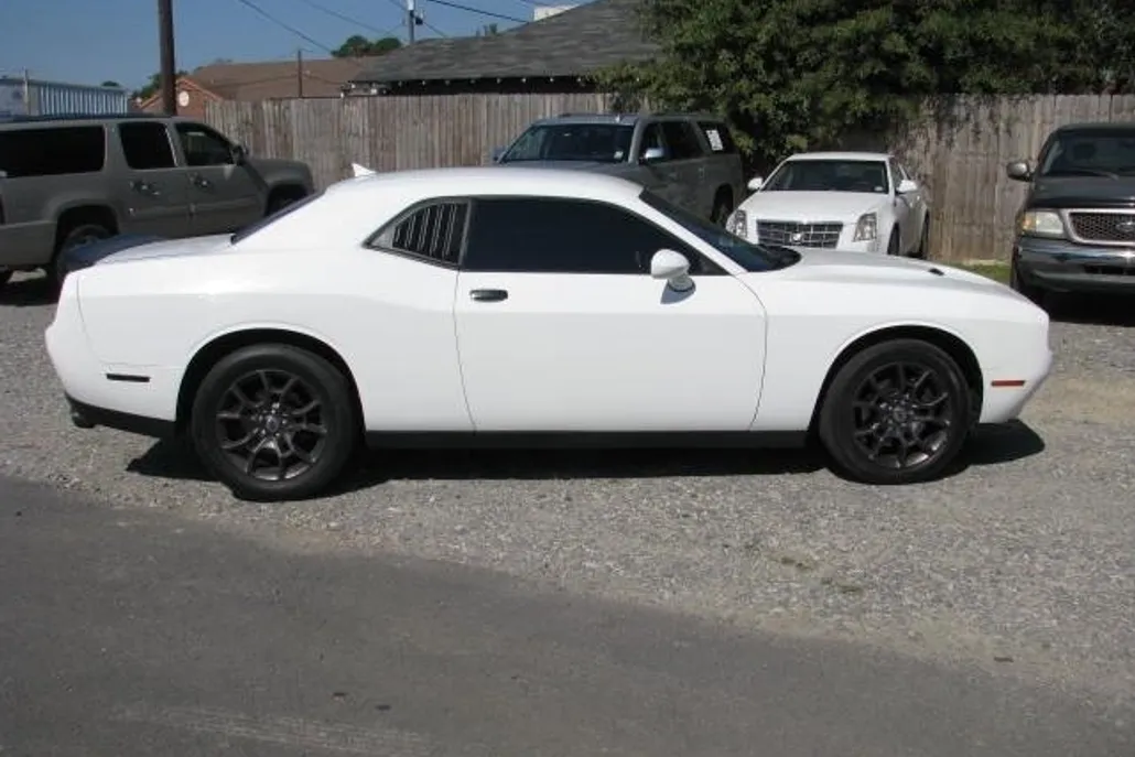 2018 Dodge Challenger GT photo 1