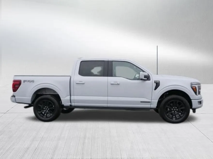 2025 Ford F-150 Platinum photo 1