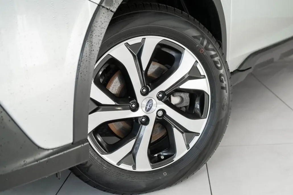 2021 Subaru Outback Limited photo 1