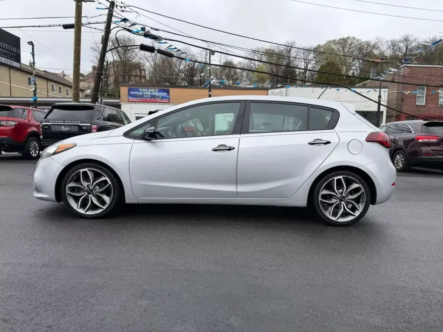 2015 Kia Forte SX photo 1