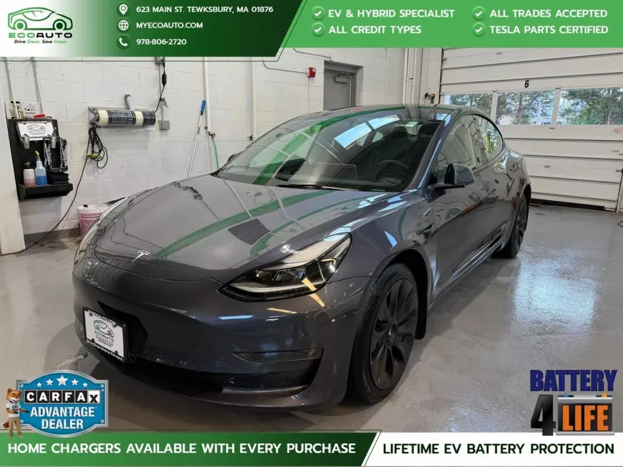 2023 Tesla Model 3 photo 1