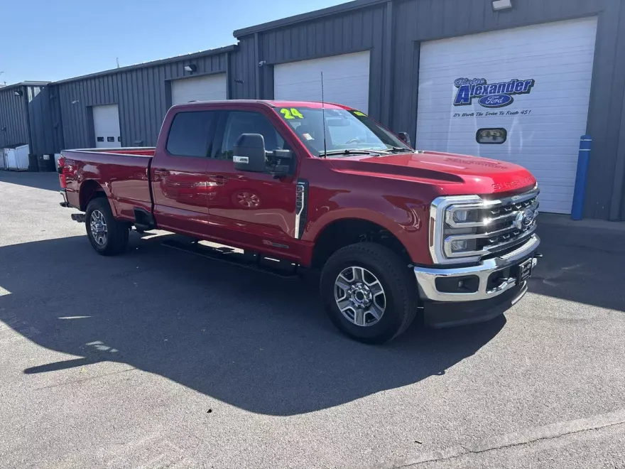 2024 Ford F-350 Lariat photo 1