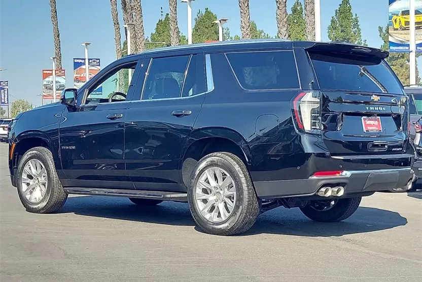 2026 Chevrolet Tahoe Premier photo 1