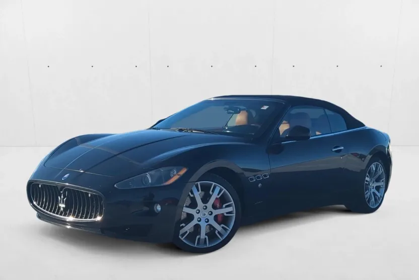 2010 Maserati Granturismo S Automatic photo 1