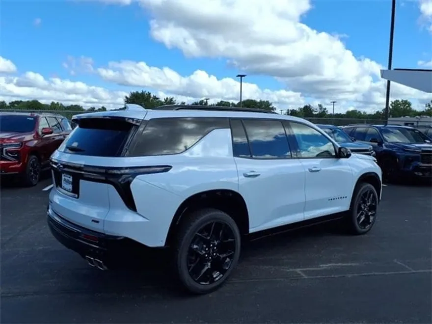 2026 Chevrolet Traverse RS photo 1
