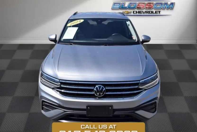 2024 Volkswagen Tiguan S photo 1