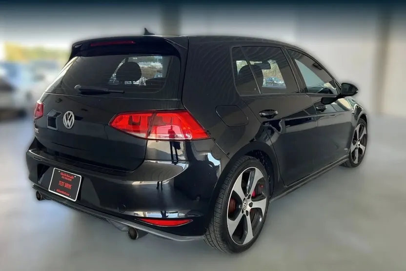 2016 Volkswagen Golf GTI Base SE Autobahn photo 1